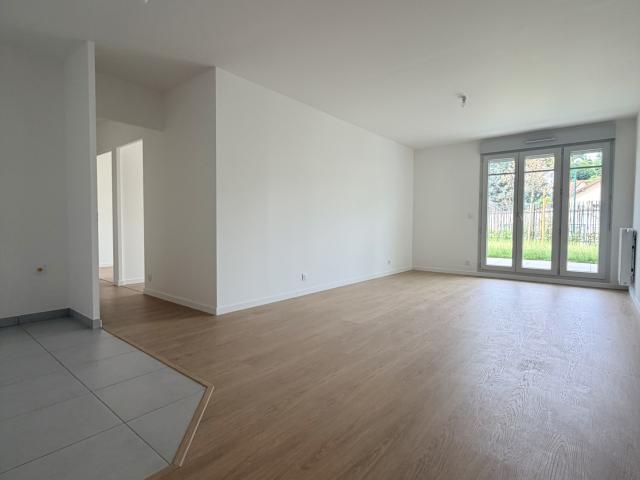 Appartement T3 neuf avec terrasse, parking HARDRICOURT 78250