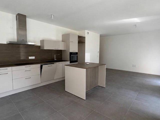 APPARTEMENT T3 NEUF PARKING ET TERRASSE