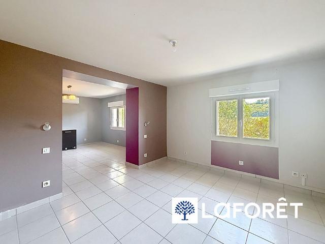 Appartement T3 OYTIER SAINT OBLAS à louer