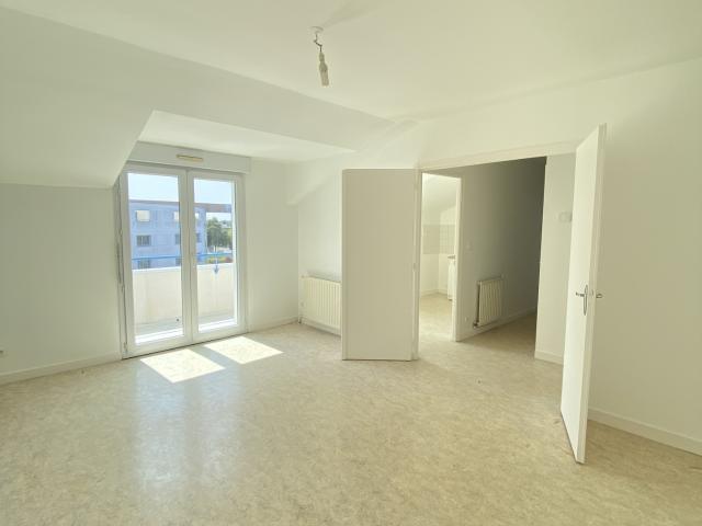 APPARTEMENT T3 PARKING POITIERS GIBAUDERIE