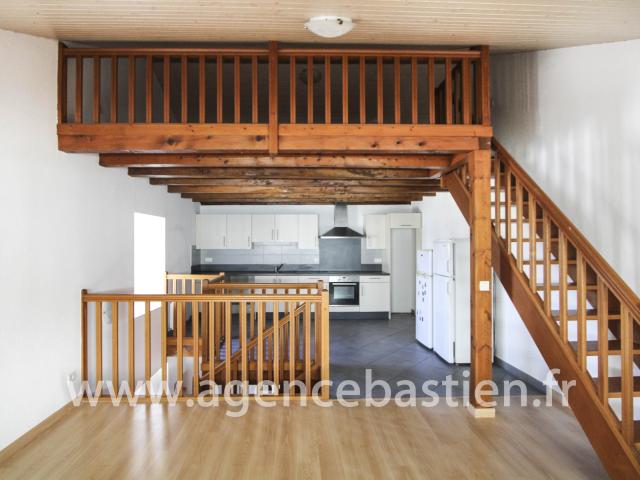 Appartement T3 Peron avec jardin