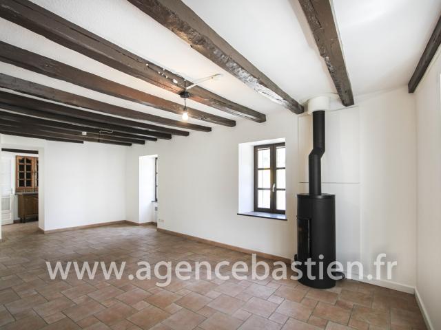 Appartement T3 Peron avec jardin