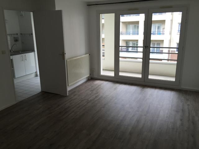 Appartement T3 proche Catho, parking et loggia