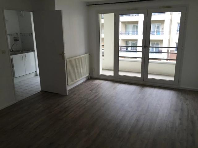 Appartement T3 proche Catho, parking et loggia