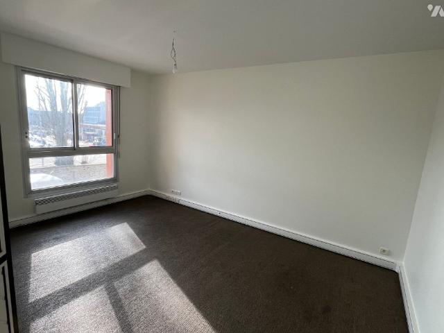 APPARTEMENT T3 PROCHE GARE ET CENTRE VILLE