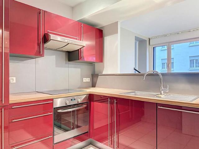 Appartement T3 PROCHE PLACE DE JAUDE