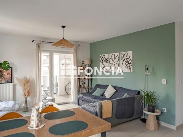 Appartement T3 PROCHE TRAM ET COMMERCES