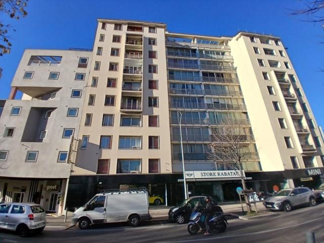 Appartement T3 Prado vu sur stade velodrome