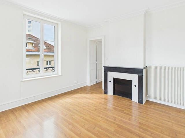 Appartement T3 rénové 2 chambres cuisine équipée Avenue de la Garenne