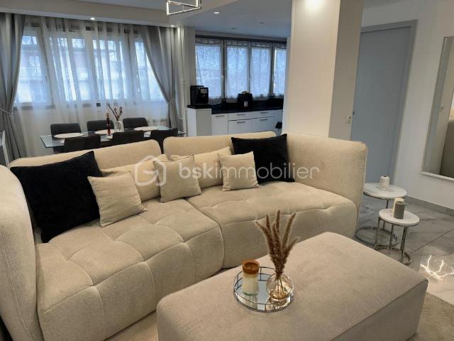 Appartement T3 Rénové – 57 m² A LES PAVILLIONS SOUS BOIS