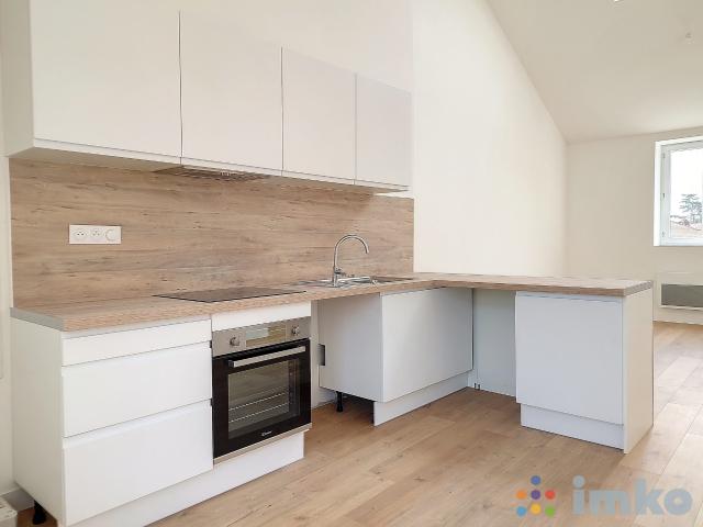 Appartement T3 rénové à Louer à Lomme Mont A camp