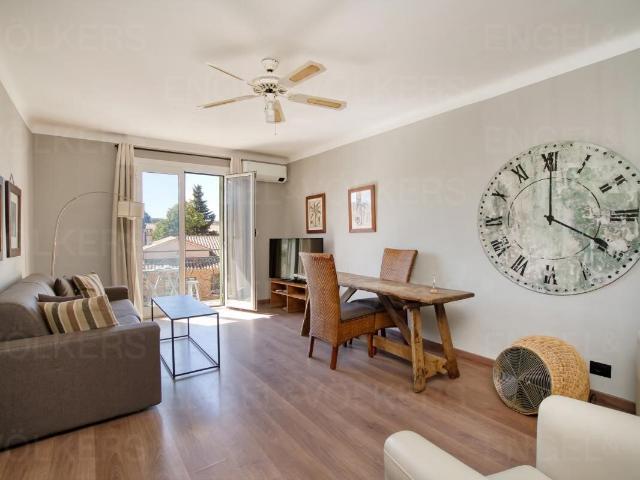 Appartement T3 rénové avec terrasse au cœur de Saint Tropez