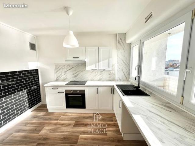 Appartement T3 rénové avec grand balcon exposé Sud