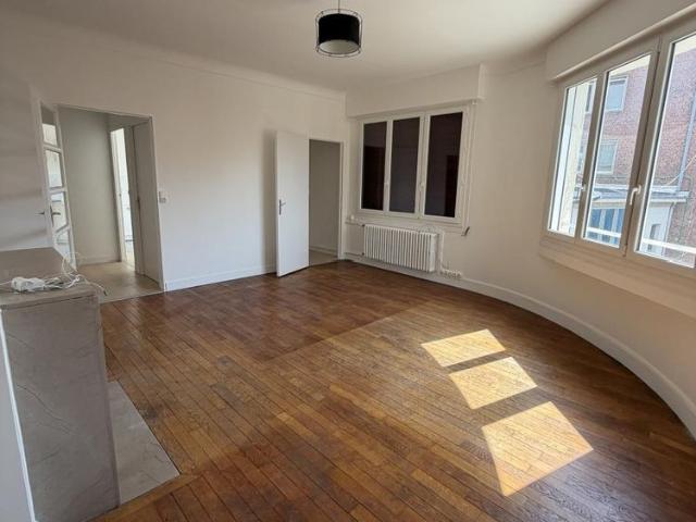 Appartement T3 renové en hyper centre