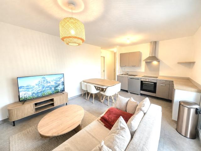 Appartement T3 récent avec terrasse et garage