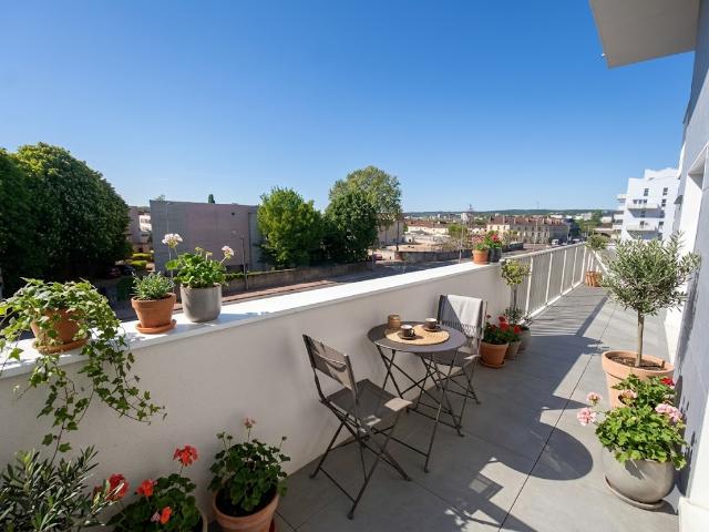 Appartement T3 récent avec grand balcon et garage