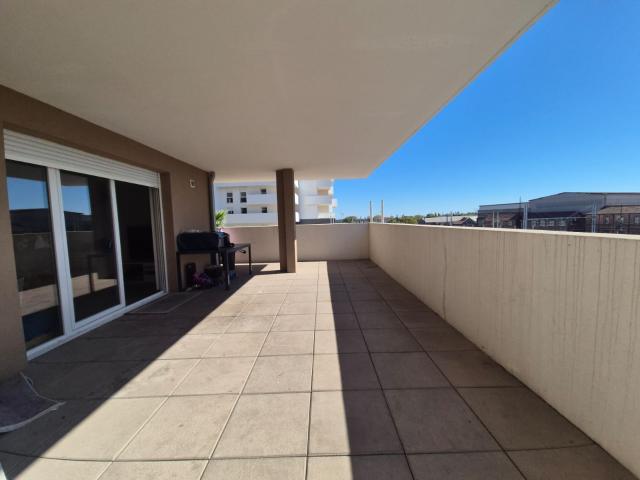Appartement T3 récent avec grande terrasse Béziers Polygone