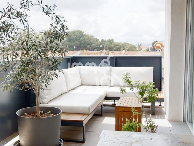 NARBONNE Quartier Anatole France Appartement T3 récent avec grande terrasse, ascenseur et 2 parkings