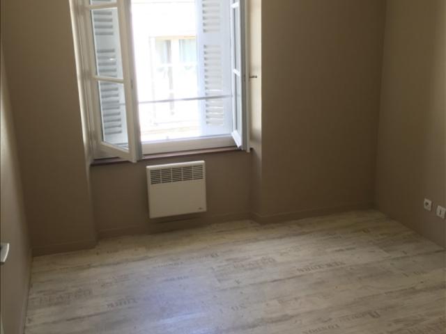 APPARTEMENT T3 RUE DE LA CATHEDRALE