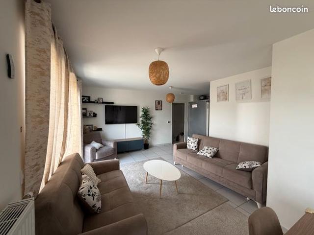 Appartement T3 Saint Priest Berliet Revaison