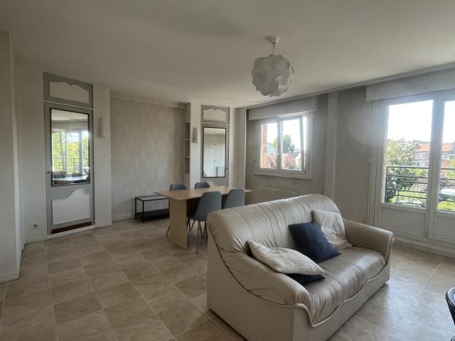 APPARTEMENT T3 SPACIEUX AVEC BALCON EN COLOCATION