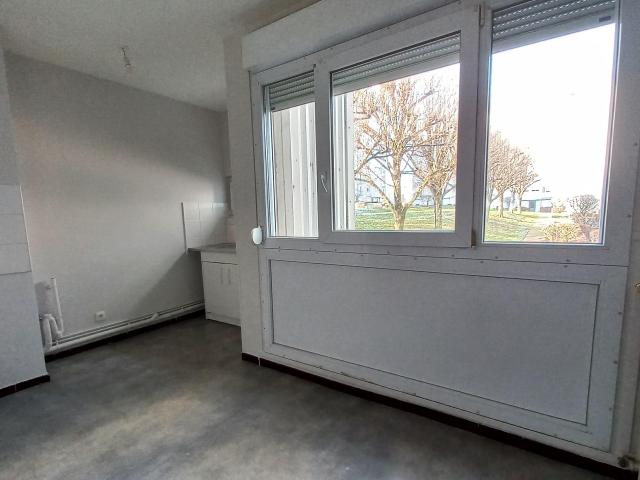 APPARTEMENT T3/T4 à MONTCEAU LES MINES