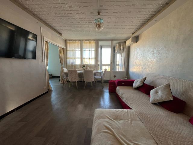 Appartement T3/T4 Résidence sécurisée 72m² Arles