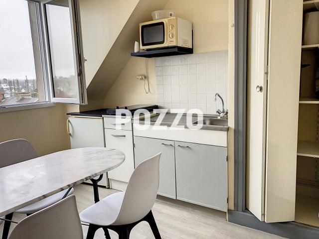 Appartement T1 22 m2 à louer à SAINT HILAIRE DU HARCOUET