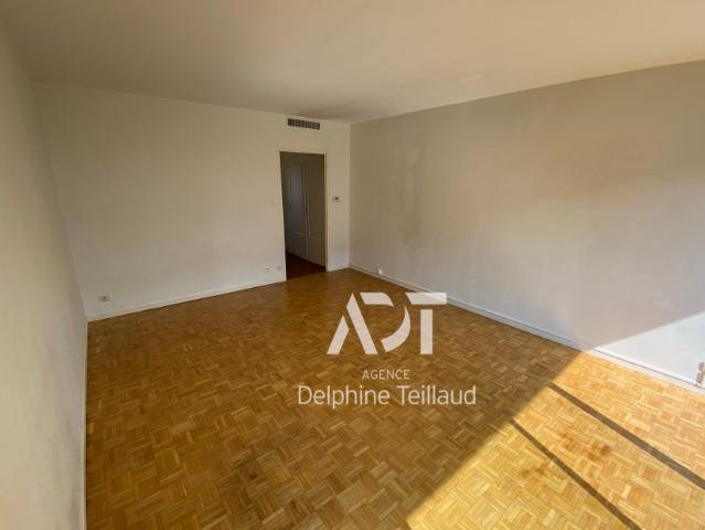 Appartement T1 à LA TRONCHE