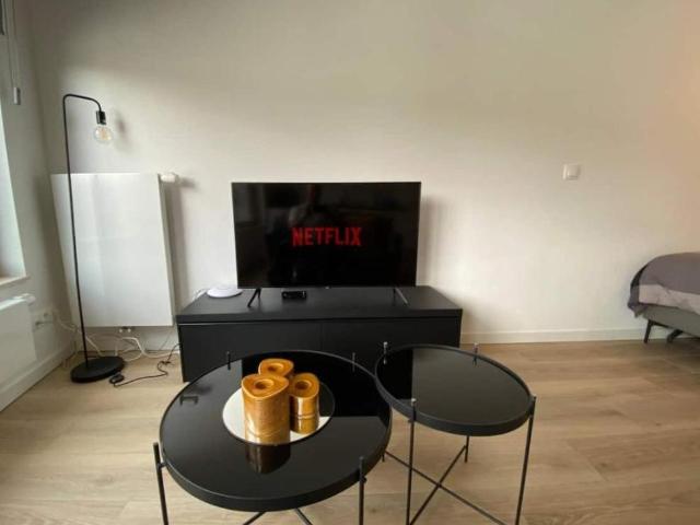 Appartement T1 à louer avec garage et balcon à Paris 15èm
