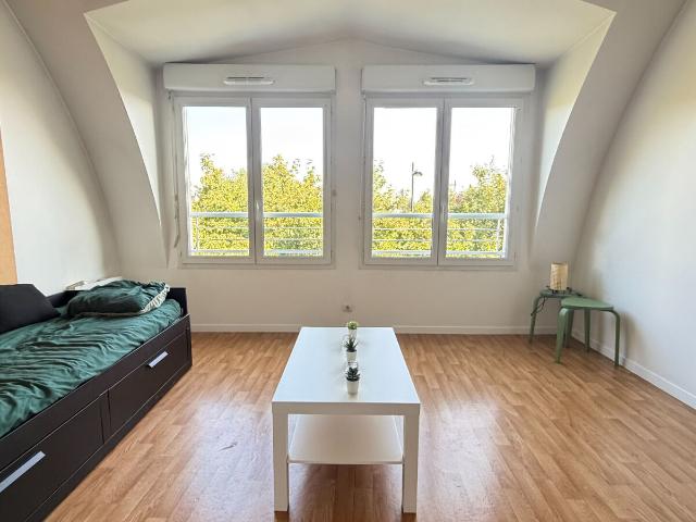 Appartement T1 à louer à Corbeil Essonnes 26.80 m², 3ème étage