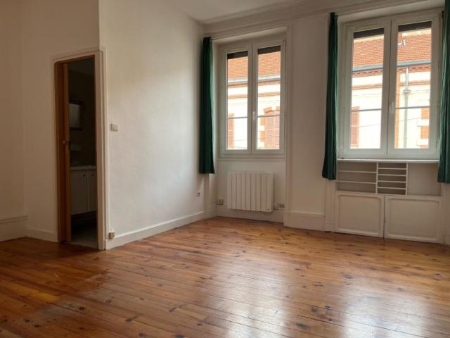 APPARTEMENT T1 A LOUER A ROANNE CENTRE VILLE
