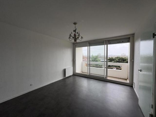 APPARTEMENT T1 A LOUER A ROANNE HOPITAL