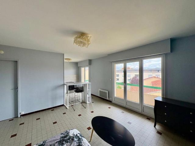 APPARTEMENT T1 A LOUER A ROANNE IUT