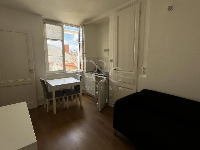 APPARTEMENT T1 A LOUER LYON 6EME ARRONDISSEMENT 20.36 m2 531 € charges comprises par mois