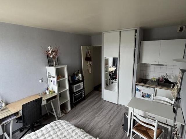 Appartement T1 à louer Rennes Saint helier 17 m²