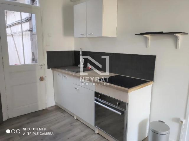 APPARTEMENT T1 A LOUER SENNECEY LE GRAND 30 m2 395 € charges comprises par mois: Immobilier SENNECEY LE GRAND | Neyrat Immobilier