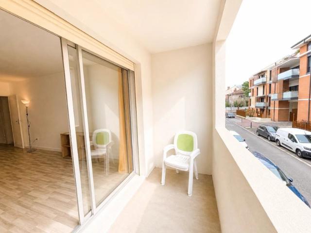 Appartement T1 + balcon et parking / LE BUSCA TOULOUSE