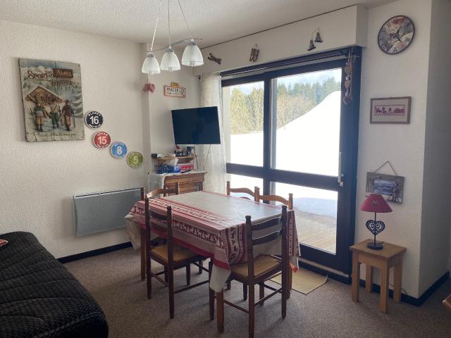 APPARTEMENT T1 BIS AVEC PARKING COUVERT