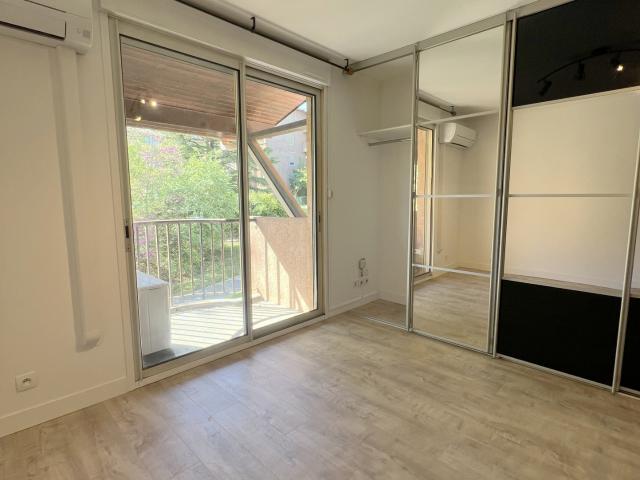 APPARTEMENT T1 BIS LOUER QUARTIER LA TERRASSE 31500