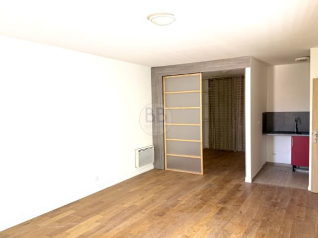 Appartement T1 carrefour Oxford République