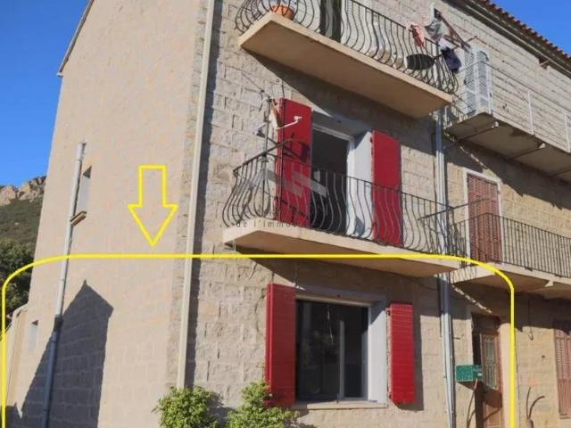Appartement T1 centre village