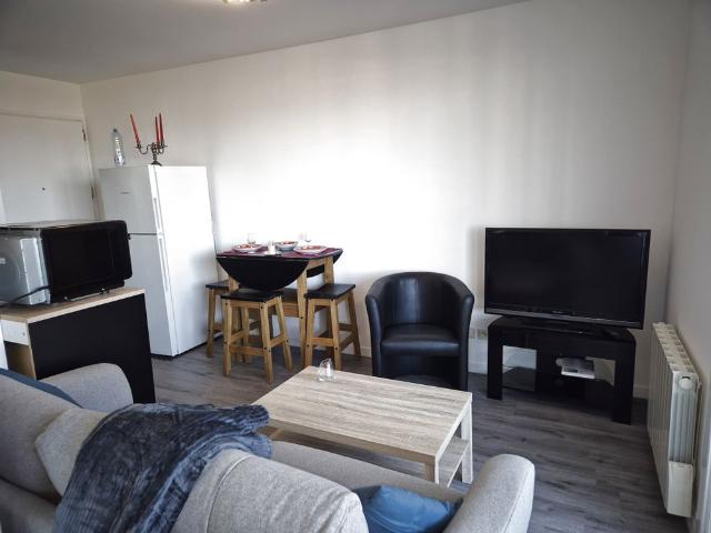 Appartement T1 entièrement meublé, terrasse, 1 parking sécurisé en sous sol