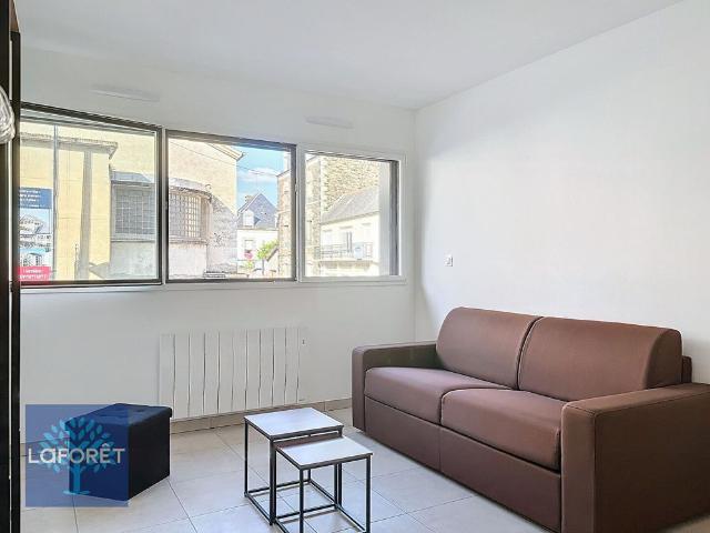 Appartement T1 FOUGERES à louer