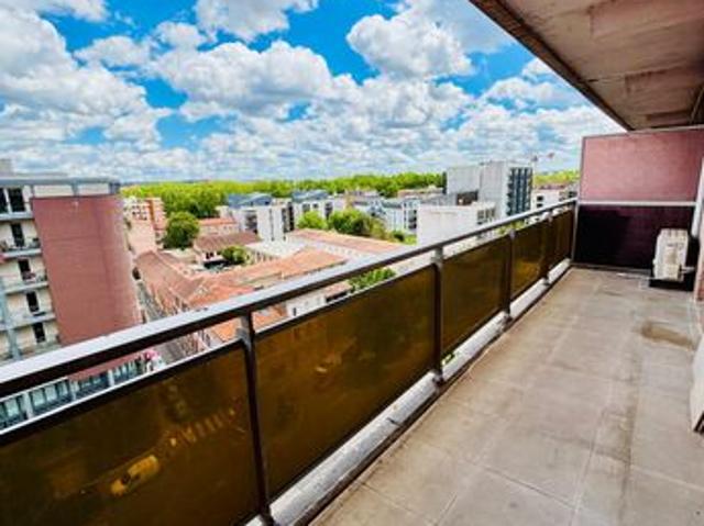 Appartement T1 lumineux avec grand balcon, climatisation et cellier – Toulouse Saint Cyprien