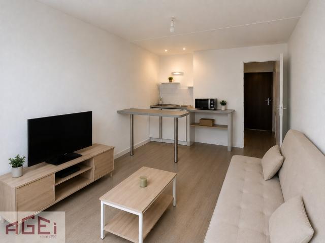 APPARTEMENT T1 MEUBLÉ 560 € CC