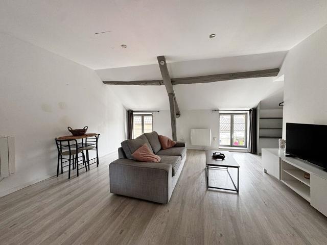 Appartement T1 meublé à louer à Louvroil Réf. 664