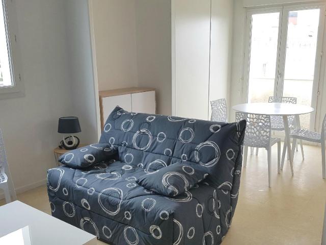 APPARTEMENT T1 MEUBLE SAINT NAZAIRE LA TREBALE