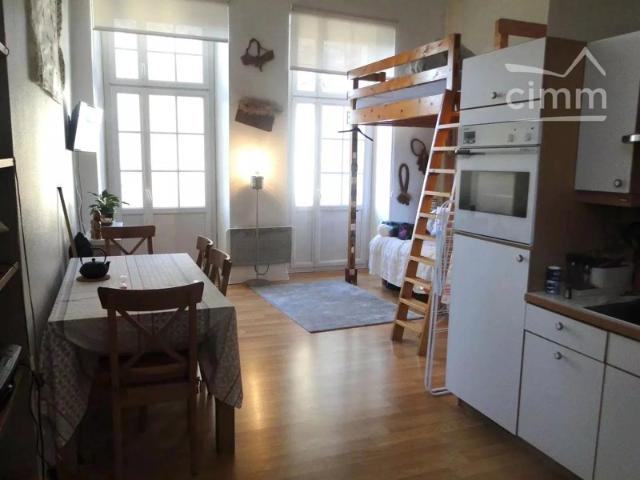 APPARTEMENT T1 MEUBLE QUARTIER CATHEDRALE