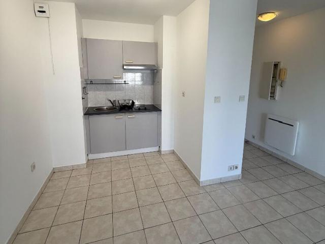 Appartement T1 NOISY LE GRAND à louer
